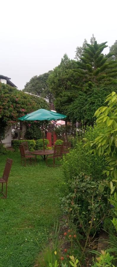 The Royal Mountain Hotel Ranikhet Buitenkant foto
